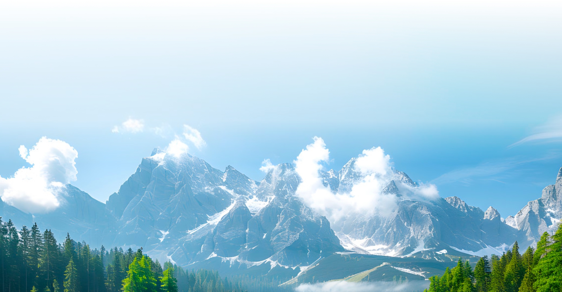 Berglandschaft mit schneebedeckten Gipfeln und klarem Himmel, symbolisiert Solavitas Engagement für saubere Energie und ökologische Nachhaltigkeit